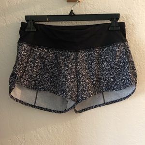 Lululemon Speed Up Short 2.5
